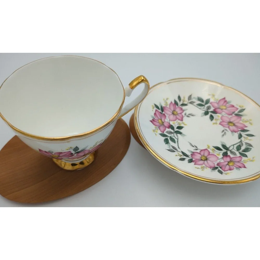 Elizabethan by Taylor & Kent vintage elizabethan